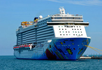 Norwegian Breakaway,   NCL