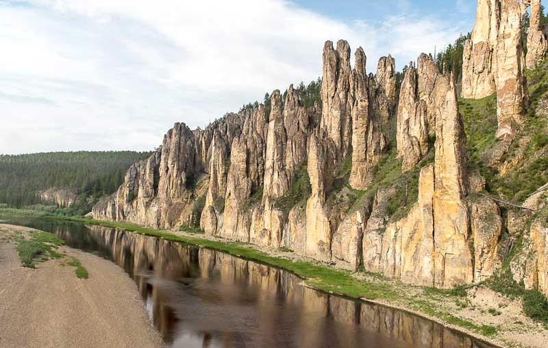 Ленские столбы на реке Лене
